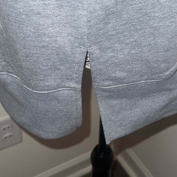 Xersion Women's Gray Sweatshirt, Medium - Picture 3 of 6